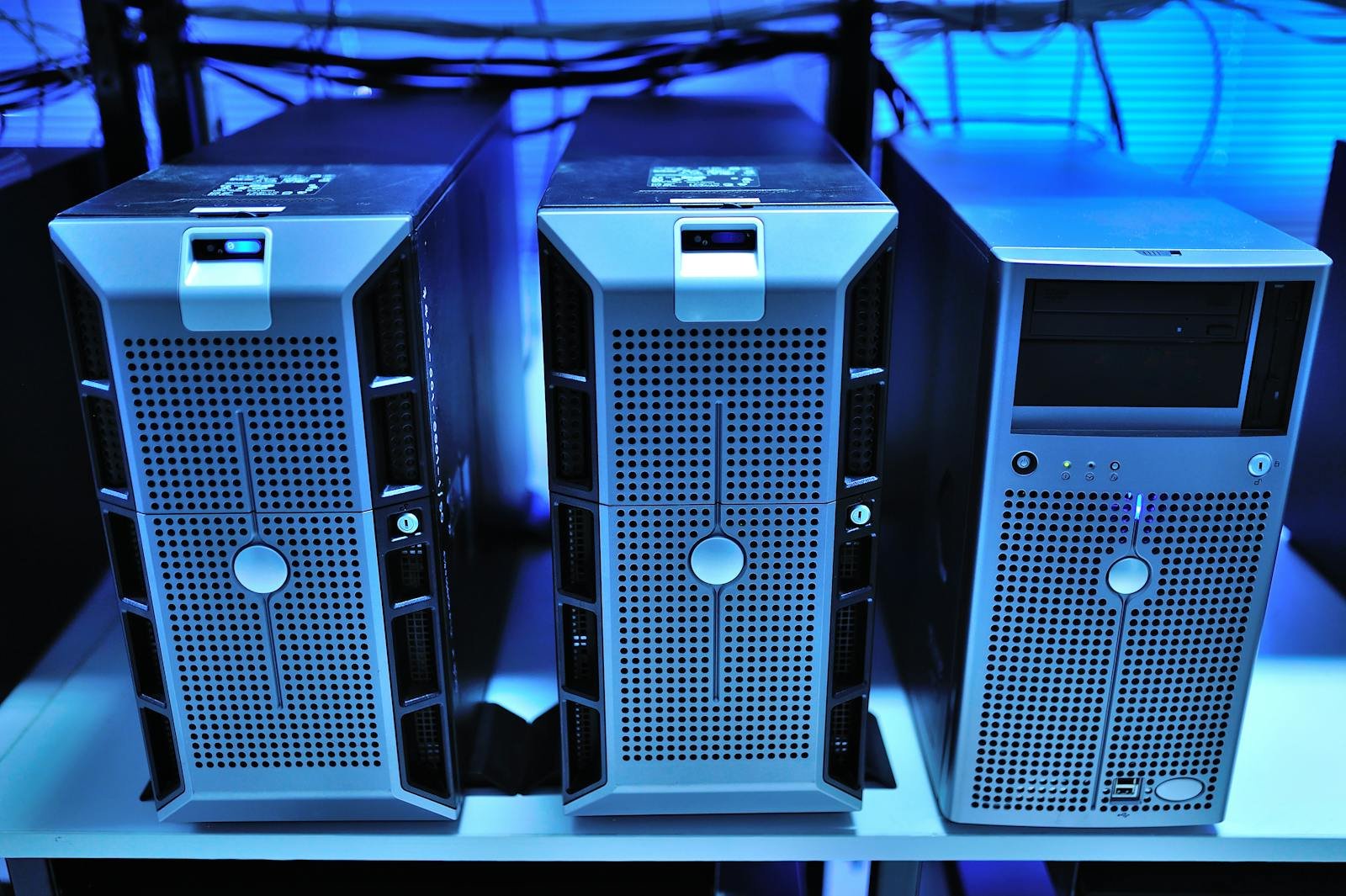 Valkey vs Dragonfly vs KeyDB on a VPS in 2026: Real Notes